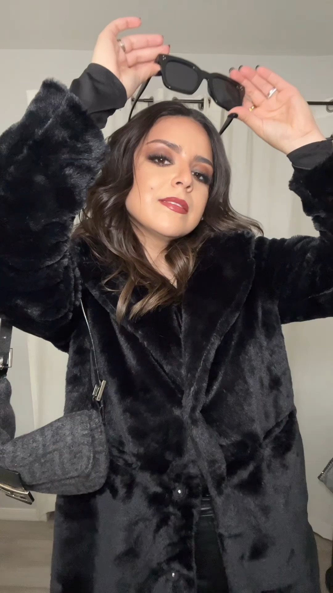 Mob wife: the OOTD! 😎✨❤️

#LTKbeauty #LTKfindsunder100 #LTKstyletip