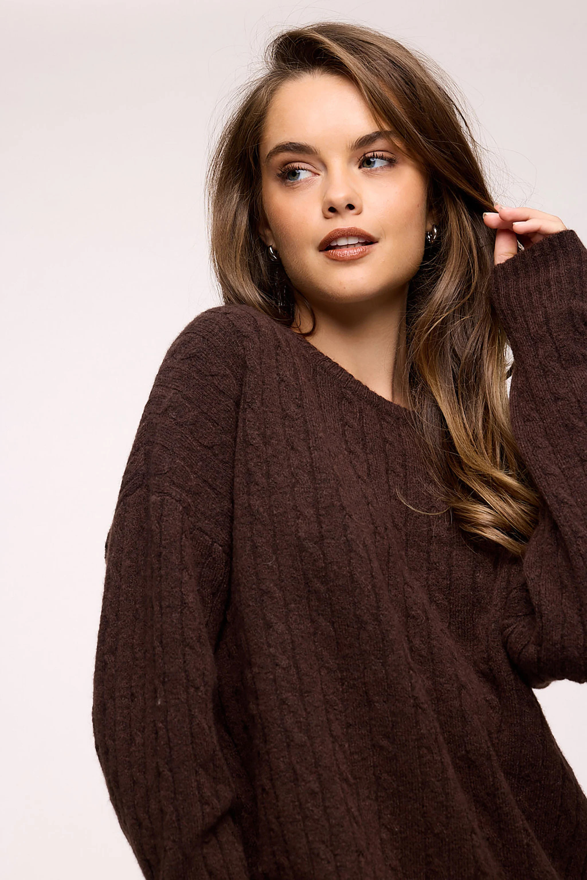 Cozy Knit Cable Crewneck Sweater | Heather Espresso | nuuds