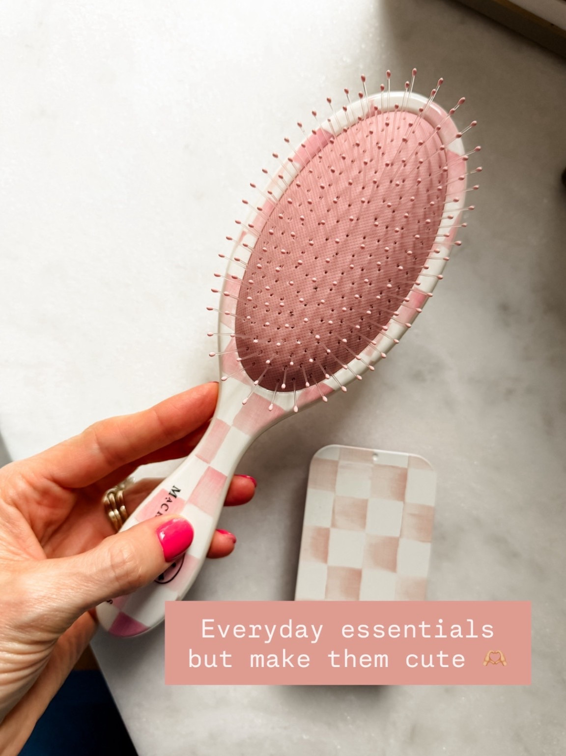 Obsessed with this Mackenzie Childs hair brush! It’s a collaboration with Wet Brush, so the brush really is great for detangling!

Loverly Grey, Mackenzie Childs, hair brush, hair routine

#LTKBeauty