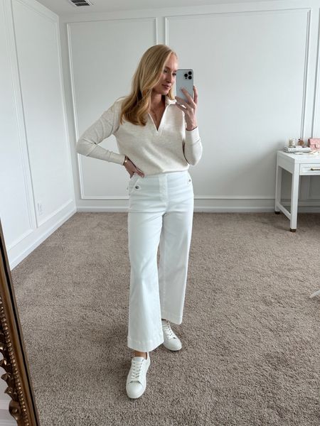 Casual top - small
White pants - medium 
White sneakers - if between size up half 

Use code AMANDAJOHNxSPANX for 10% off