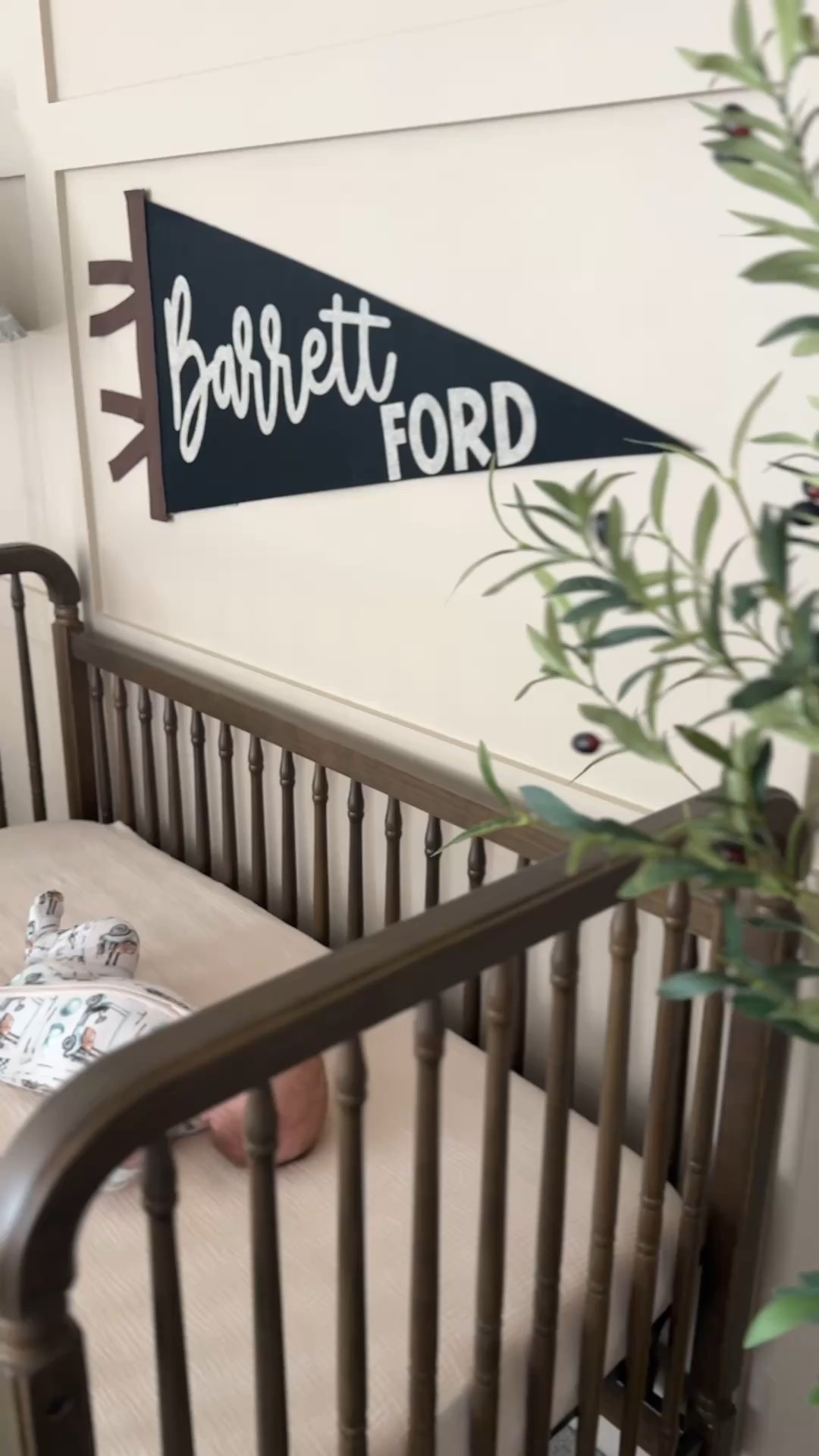 Nursery details all linked here! 🧸

#LTKHome #LTKBaby #LTKKids