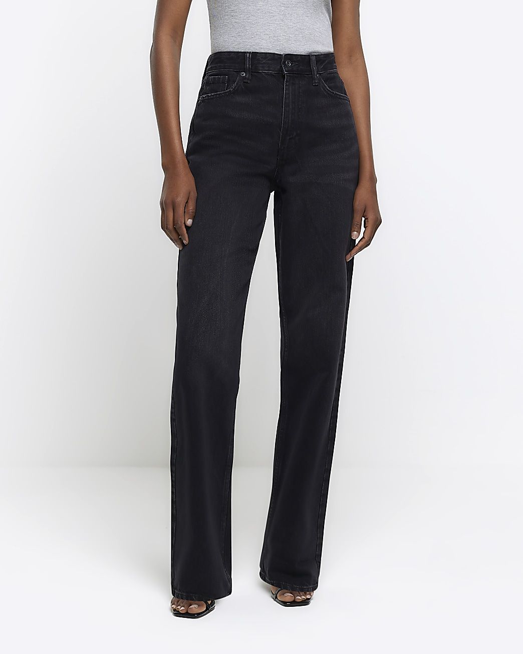 Black high waisted relaxed straight leg jeans | River Island (UK & IE)
