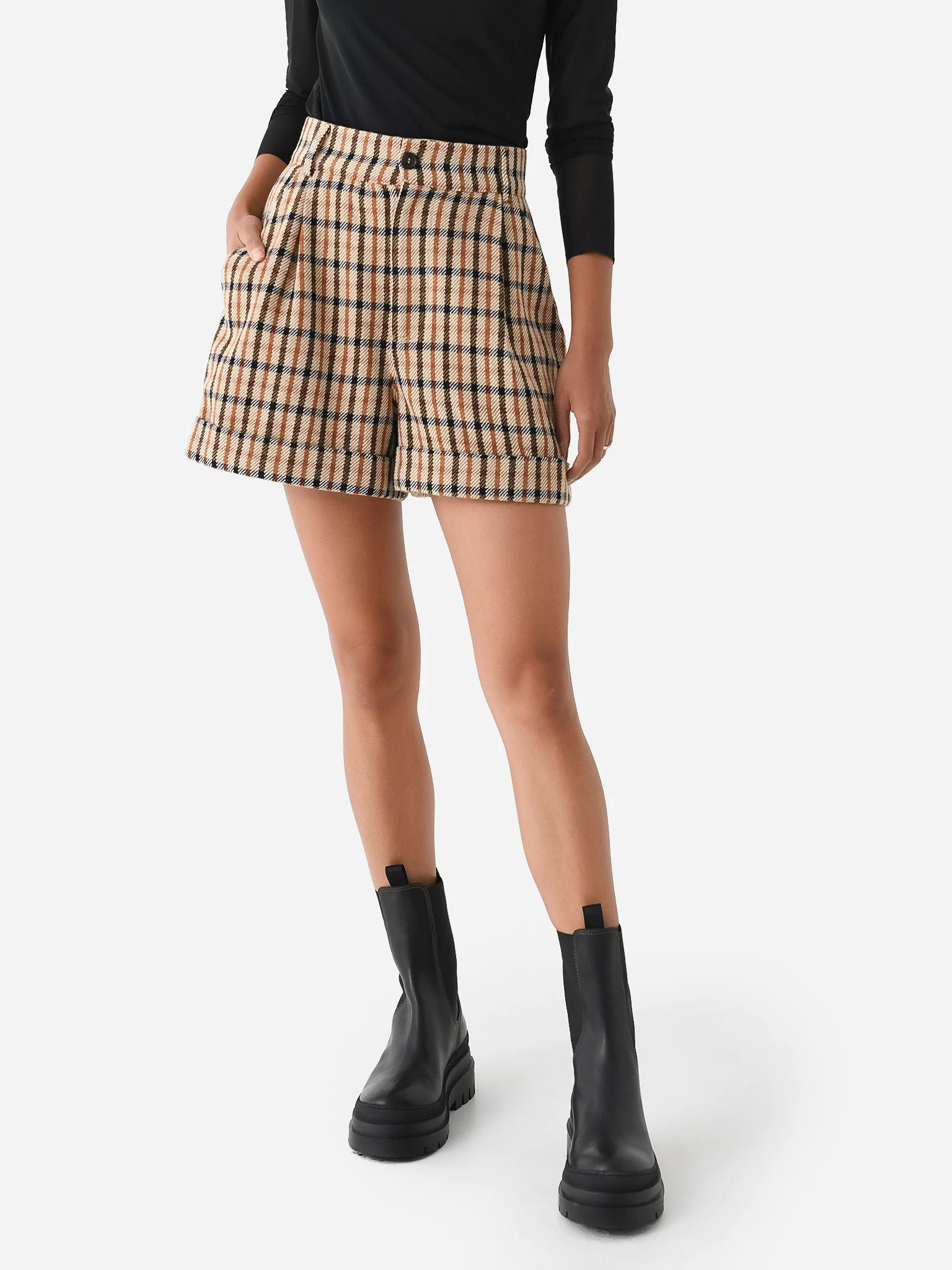 Hunter Bell Women's Wren Short | Saint Bernard