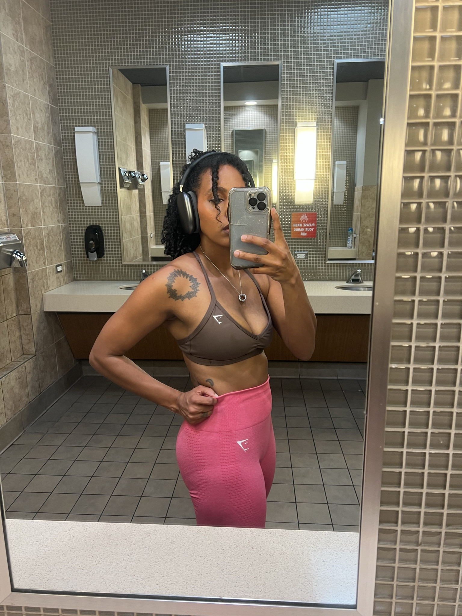 Muscle Mommy pump ⚡️👌🏽 Gymshark’s  black Friday sale goes live November 16! Create your wishlist now. 

#LTKsalealert #LTKfitness #LTKHolidaySale