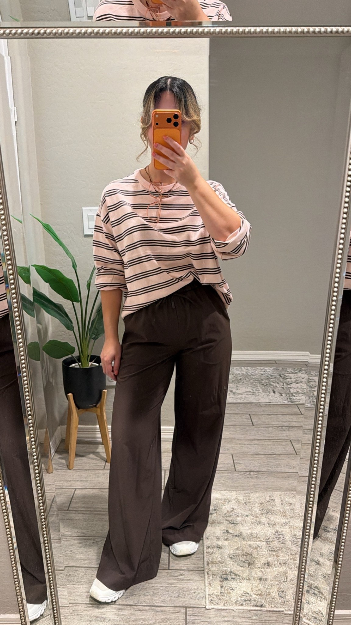 M in top & XS pants

#LTKSaleAlert #LTKootd #LTKmomlife