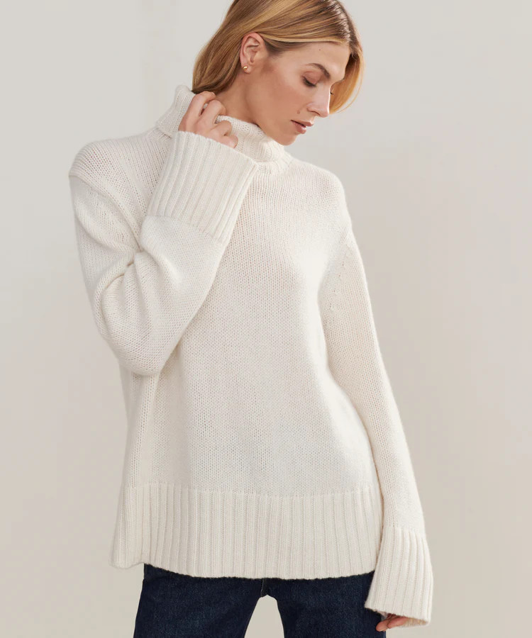 Cashmere Jet Turtleneck | Jenni Kayne