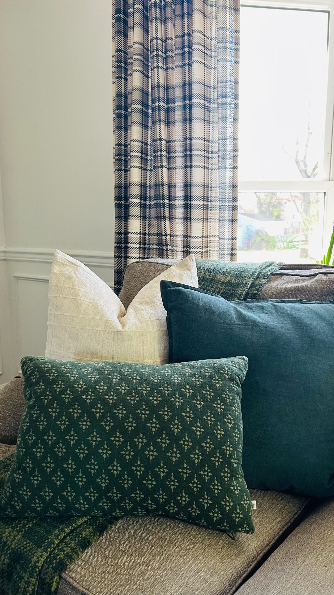 I was browsing through Home Goods and fell in love with this Ralph Lauren Kitchen towel set; from that moment on, I spiraled into a green plaid Ralph Lauren inspired decor frenzy!

Most items are from Amazon, others are from Marshall’s and Home Goods. I’ve tagged as many similar options a possible for you to explore…
Hope this helps ☺️

#LTKHoliday #LTKSeasonal #LTKHome