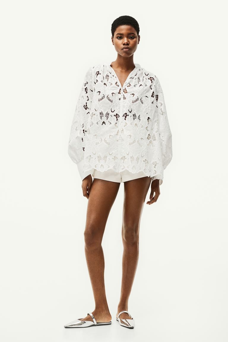 Broderie anglaise blouse - White - Ladies | H&M | H&M (UK, MY, IN, SG, PH, TW, HK)