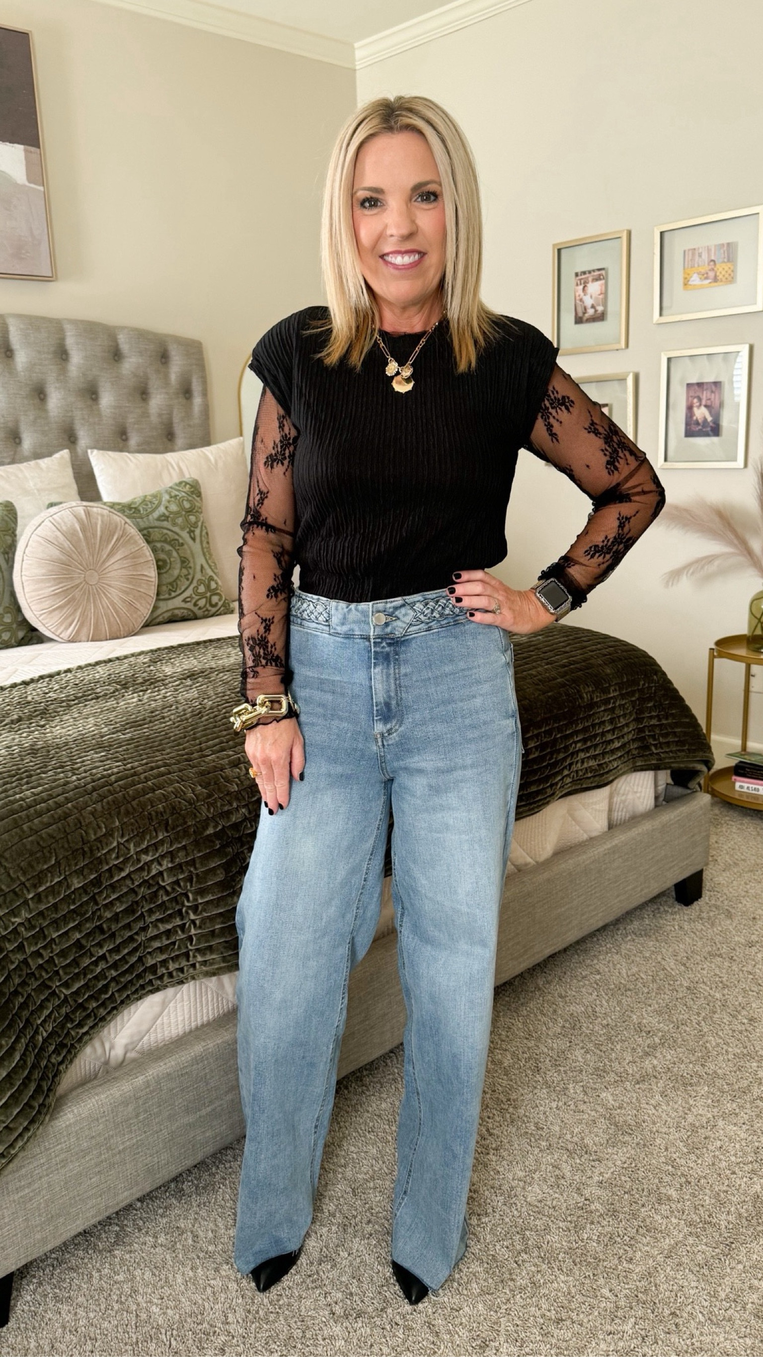 It’s a good day to have a great day! Styling my favorite fall top some of my favorite jeans! 
#falltops #fallstyle #over40style #over40fashion

#LTKOver40 #LTKStyleTip #LTKSaleAlert