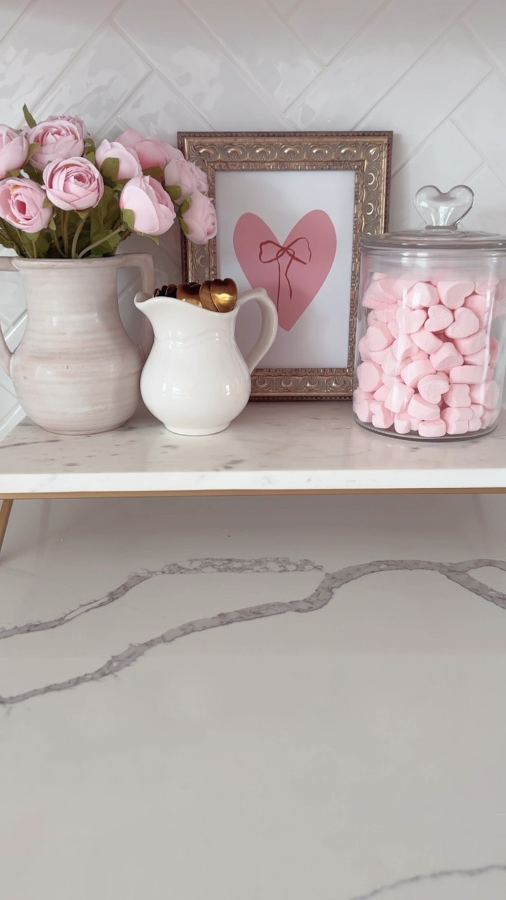 Valentine’s Day Coffee Bar 💗🎀

#LTKHome #LTKSeasonal