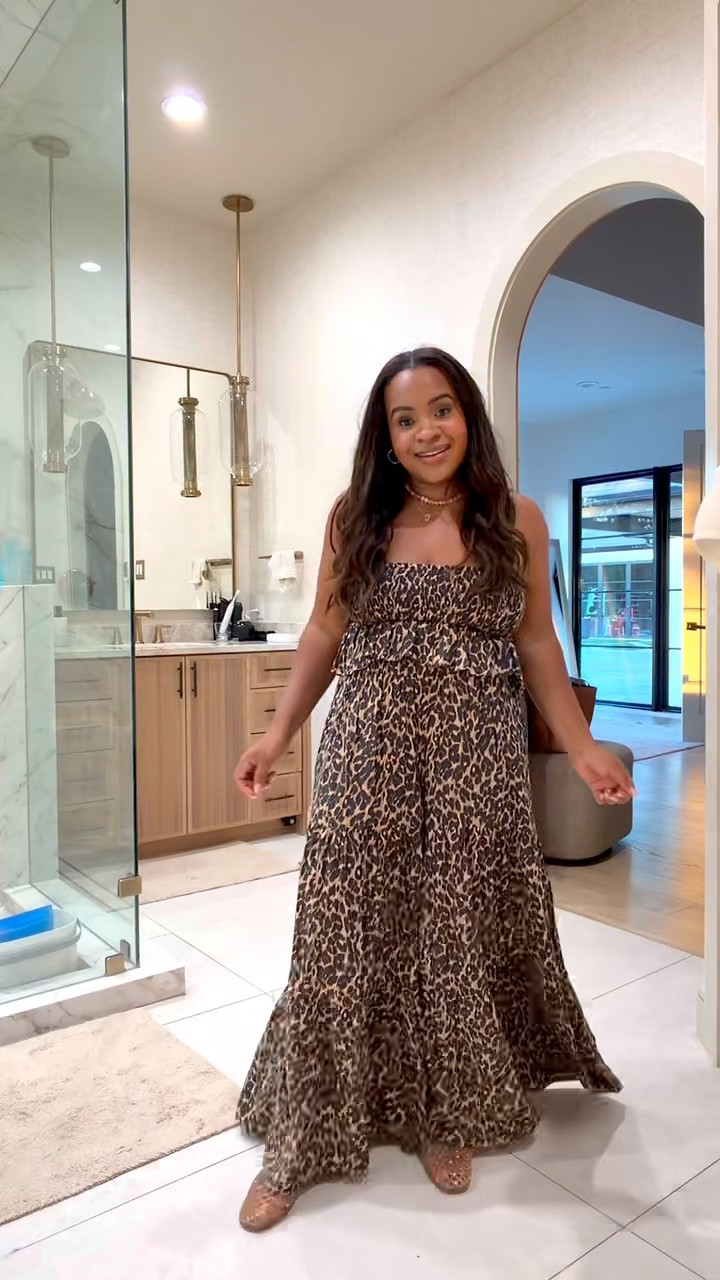 Aerie tube top & wide leg pants on sale +  Use code LTKAERIE20 for 20% off at

#LTKSaleAlert #LTKootd #LTKSeasonal