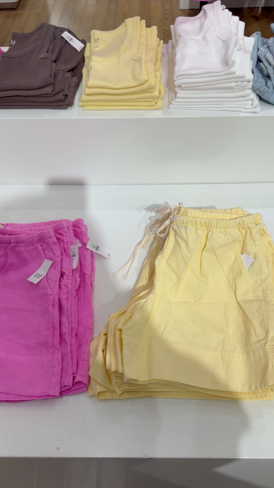 GAP has every color drawstring pants imaginable! Loving these for a set look or to out with a white tee


#LTKgrwm #LTKSaleAlert #LTKSeasonal