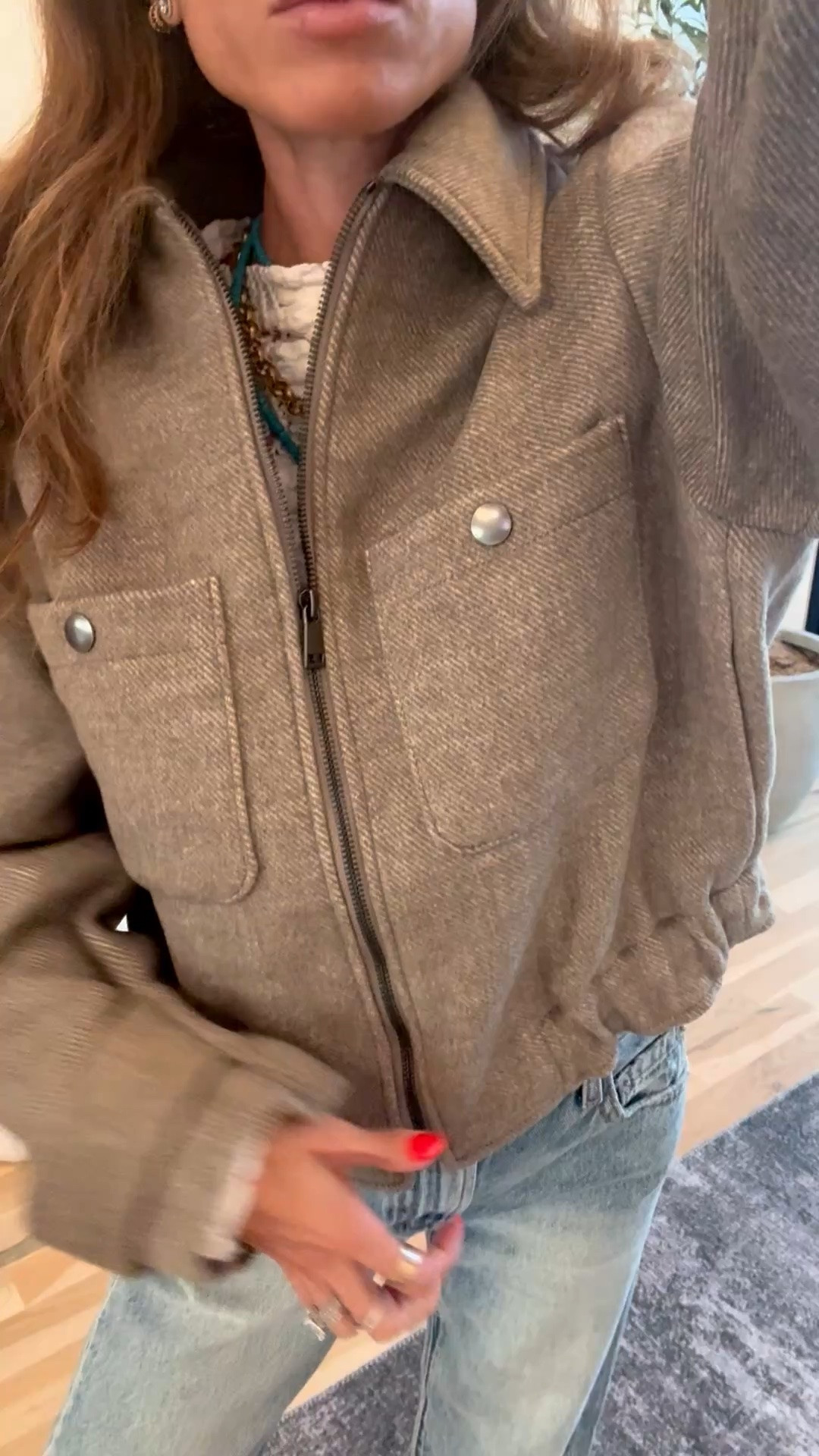 This is a must have fall jacket! A trending bomber jacket that matches everything! Wearing xxs