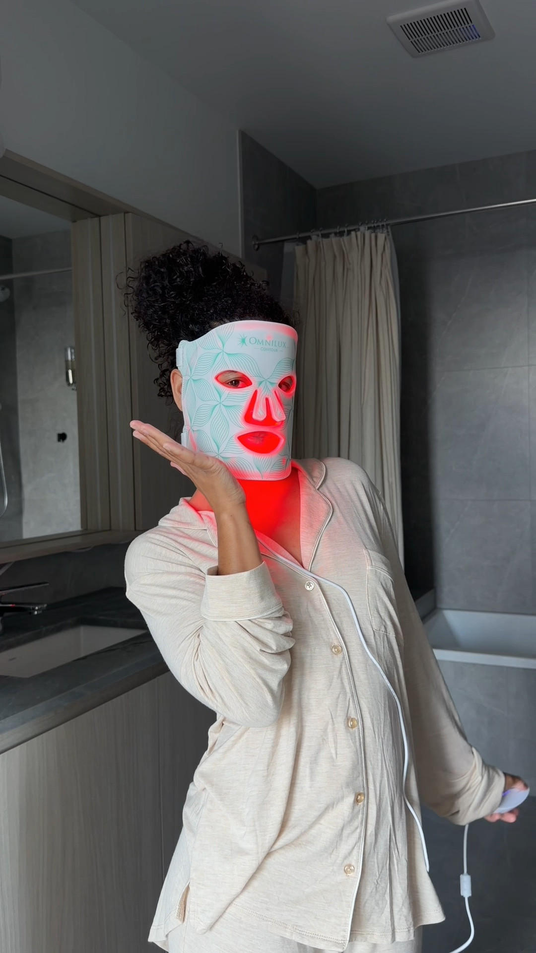 you guys i love this for anti aging!! and doesn’t irritate my sensitive skin
