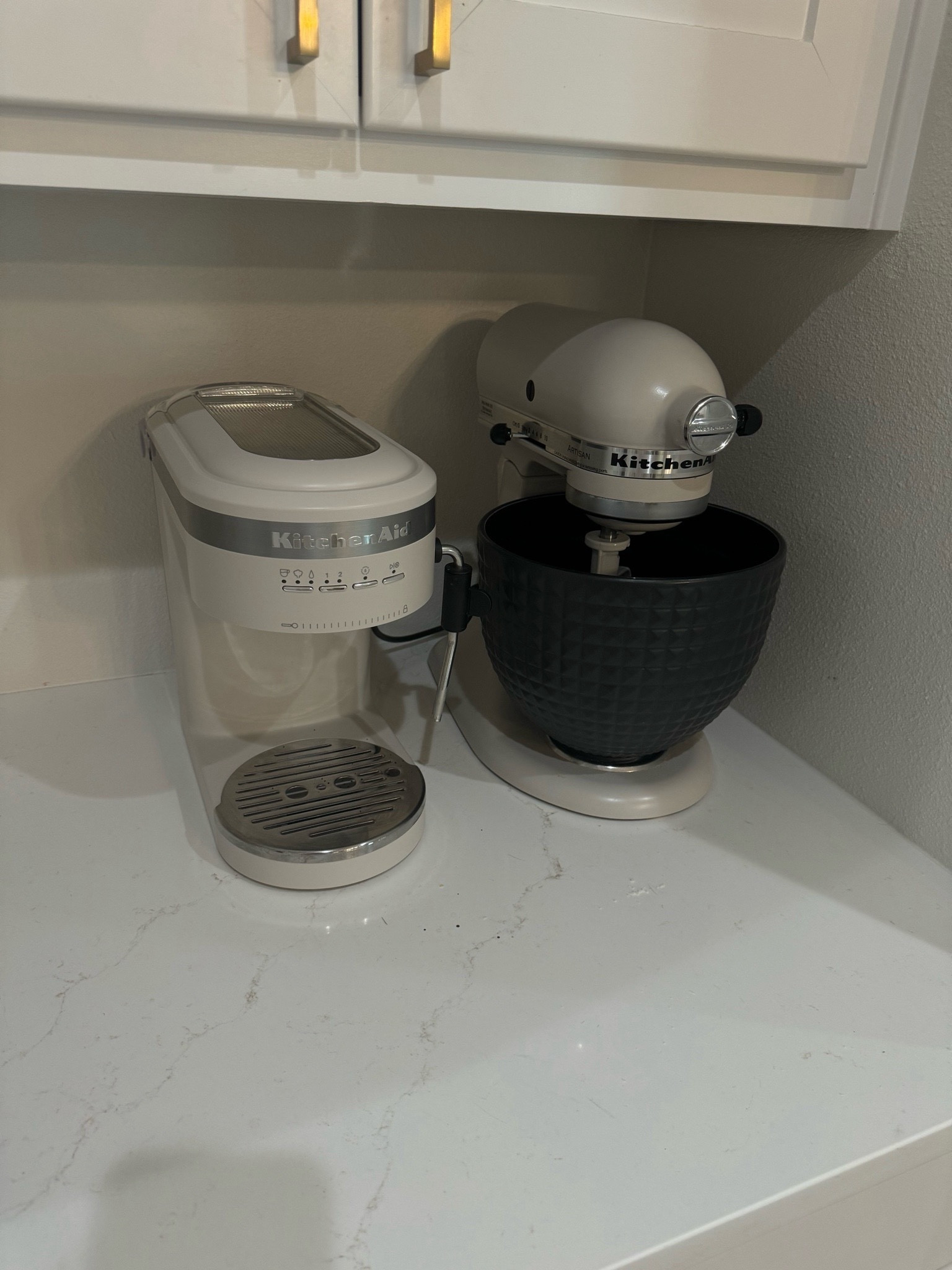 my favorite kitchenaid appliances 🖤🥰

#kitchenaid #kitchenappliances #kitchendesign

#LTKGiftGuide #LTKU #LTKHome