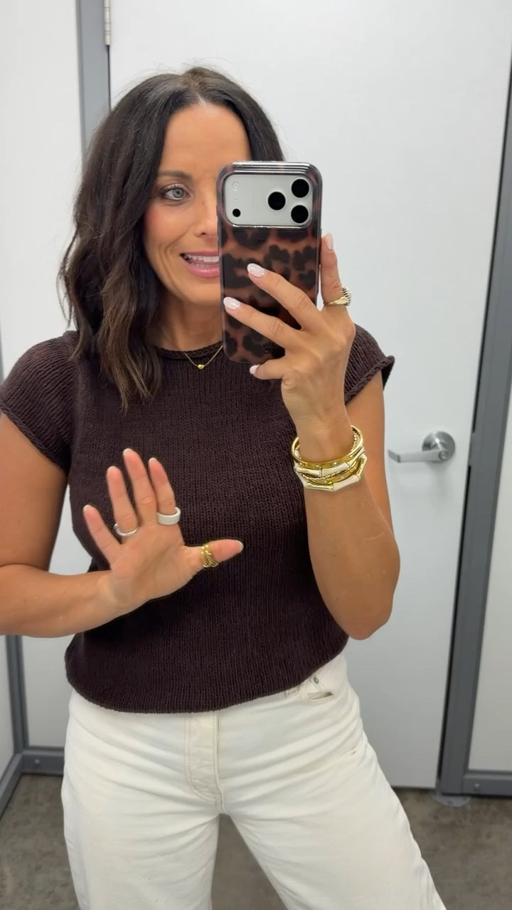 giving major J.Crew vibes 🤎👏🏻 such a cute, classic top from Walmart!

#WalmartFinds #WalmartFashion #WalmartStyle #JcrewStyle #AffordableFashion #FallFashion #FallOutfits #LookForLess #LTKFinds #LTKCreator