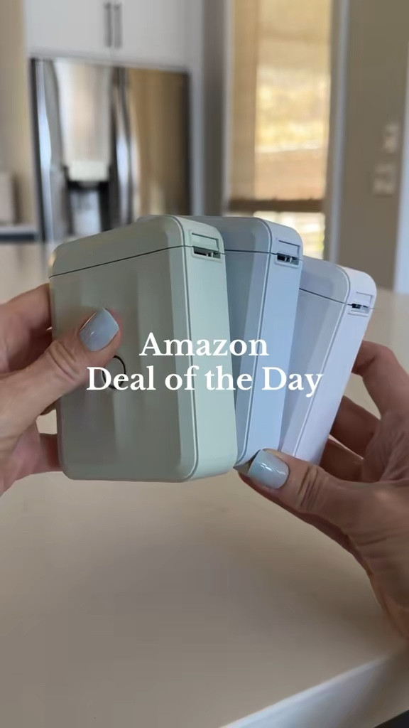 Amazon Deal of the Day! Currently on sale and you can use code “sarahd110” for an extra 20% off!

#LTKcanada #LTKsale