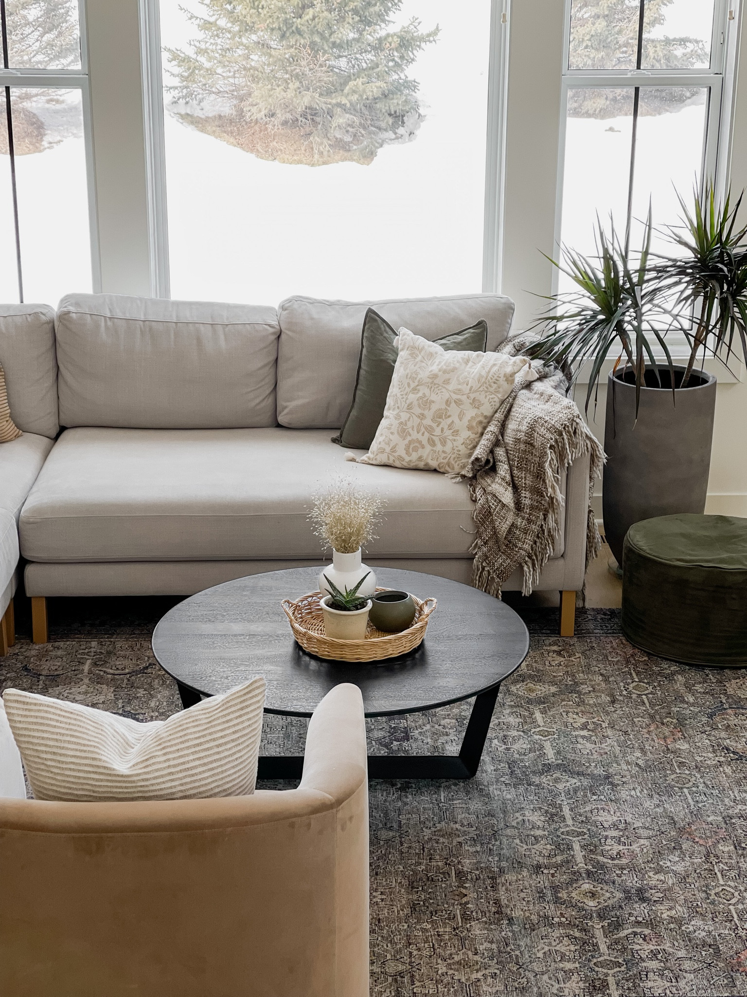 That awkward time between winter and spring — 

I cannot wait to see warmer weather and add some more color to this space. But for now, this cozy, neutral palette will still do 🤎

#LTKFind #LTKhome