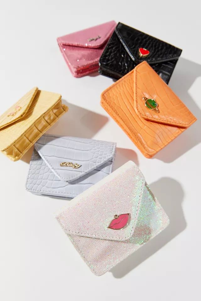 UO Little Critter Card Holder | Urban Outfitters (US and RoW)