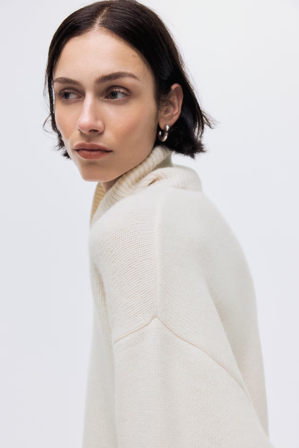 Cashmere-blend polo-neck jumper | H&M (UK, MY, IN, SG, PH, TW, HK)