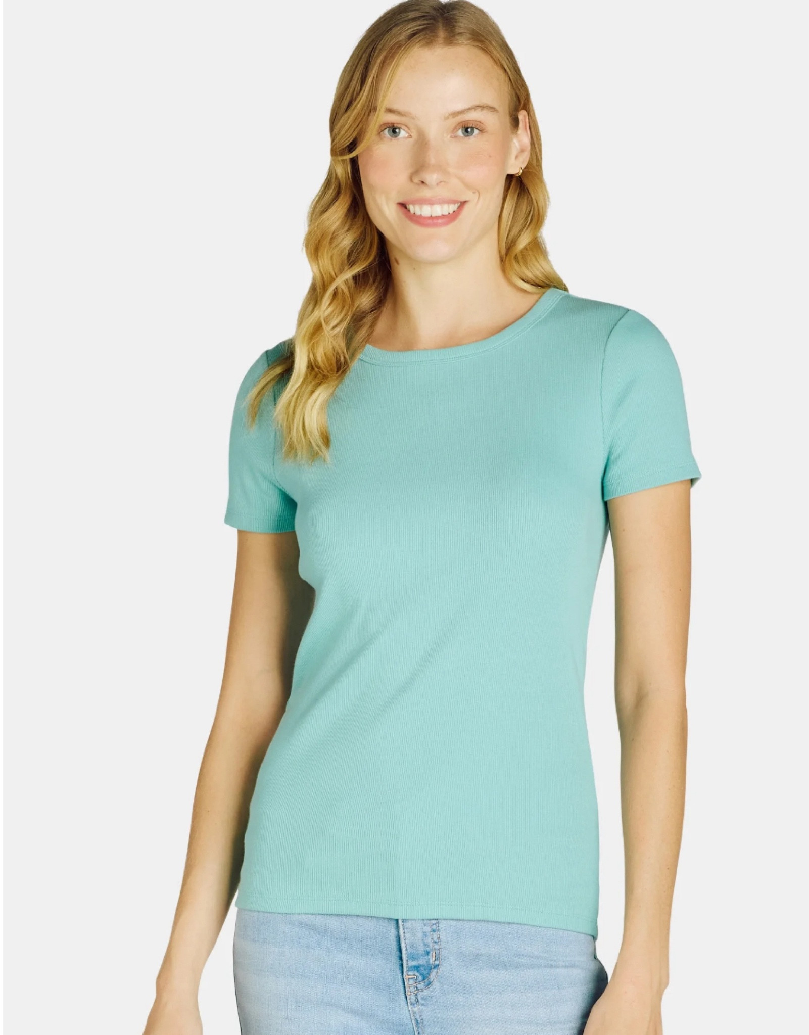 Women’s ribbed basic tee for $7. Comes in ten colors. 

#LTKStyleTip #LTKFindsUnder50