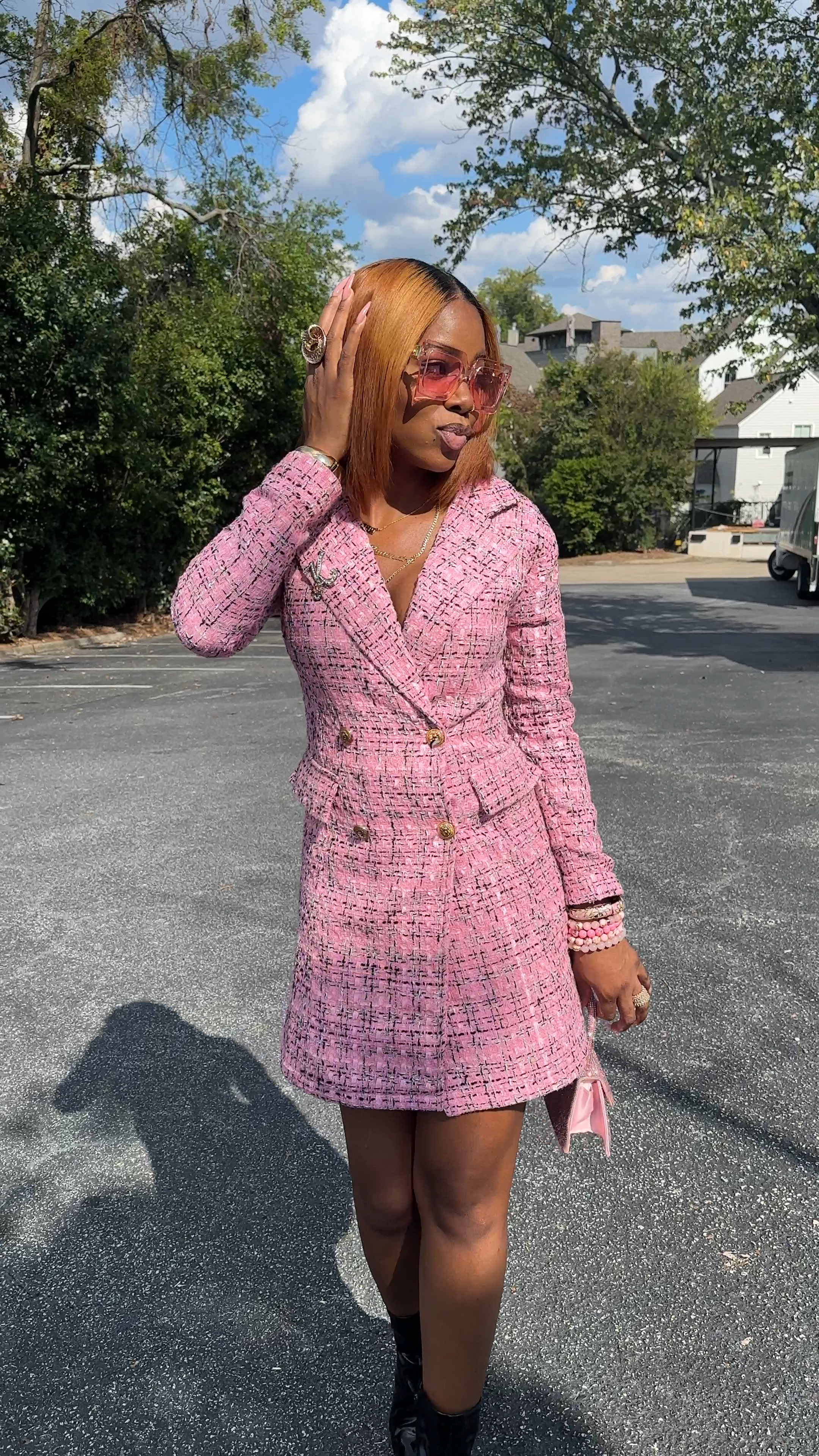 Very demure ✨🩷🤩

#breastcancerbaddie

#LTKFindsUnder50 #LTKStyleTip #LTKVideo