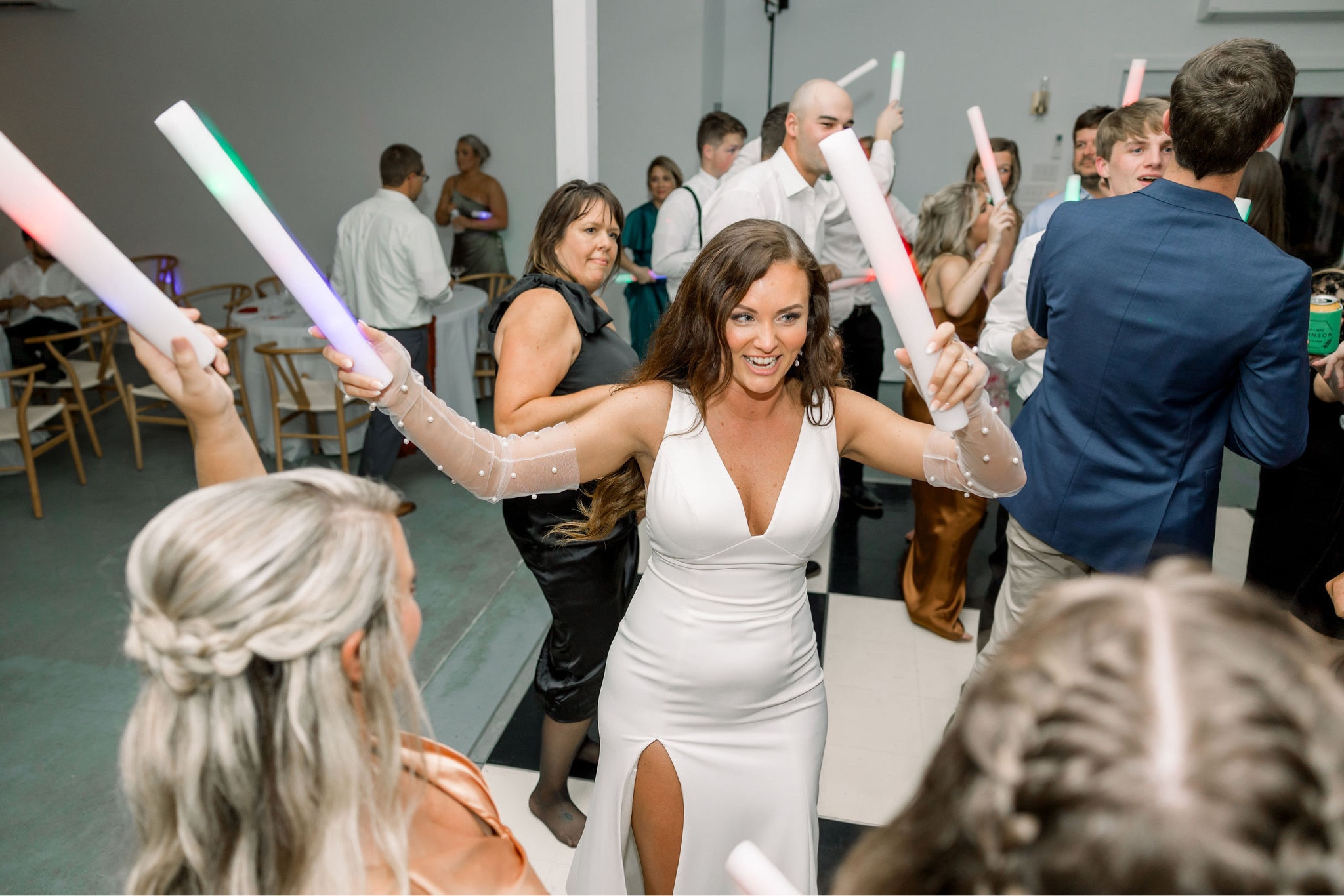 Must haves for party time at the wedding 🎉🪩👰🏻‍♀️🤍

Glow sticks, light up foam wands, party lights

#LTKwedding #LTKSeasonal #LTKparties