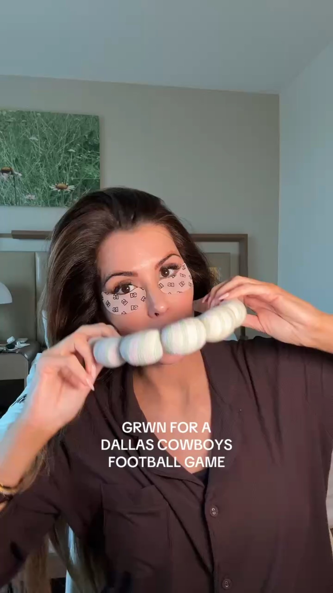 GRWM for the Dallas Cowboys Football Game! 
Loving Tan - 2 hr express platinum 
Makeup by Mario master mattes eyeshadow palette 
NYX - brow glue 
Dior Foundation Stick - 3N 
Huda Beauty Color Corrector - Cherry Blossom 
Huda Beauty Concealer - Coconut Flakes 
Victoria Beckham Contour Stylus - Sandstone 
LYS Contour Stick - Courage 
Anastasia Beverly Hills Blur Bronzer - Beach Bum Bronze 
Lip Gloss GEMME Beauty - Girlie girl and Date Night 

#LTKmorningroutine #LTKgrwm #LTKBeauty