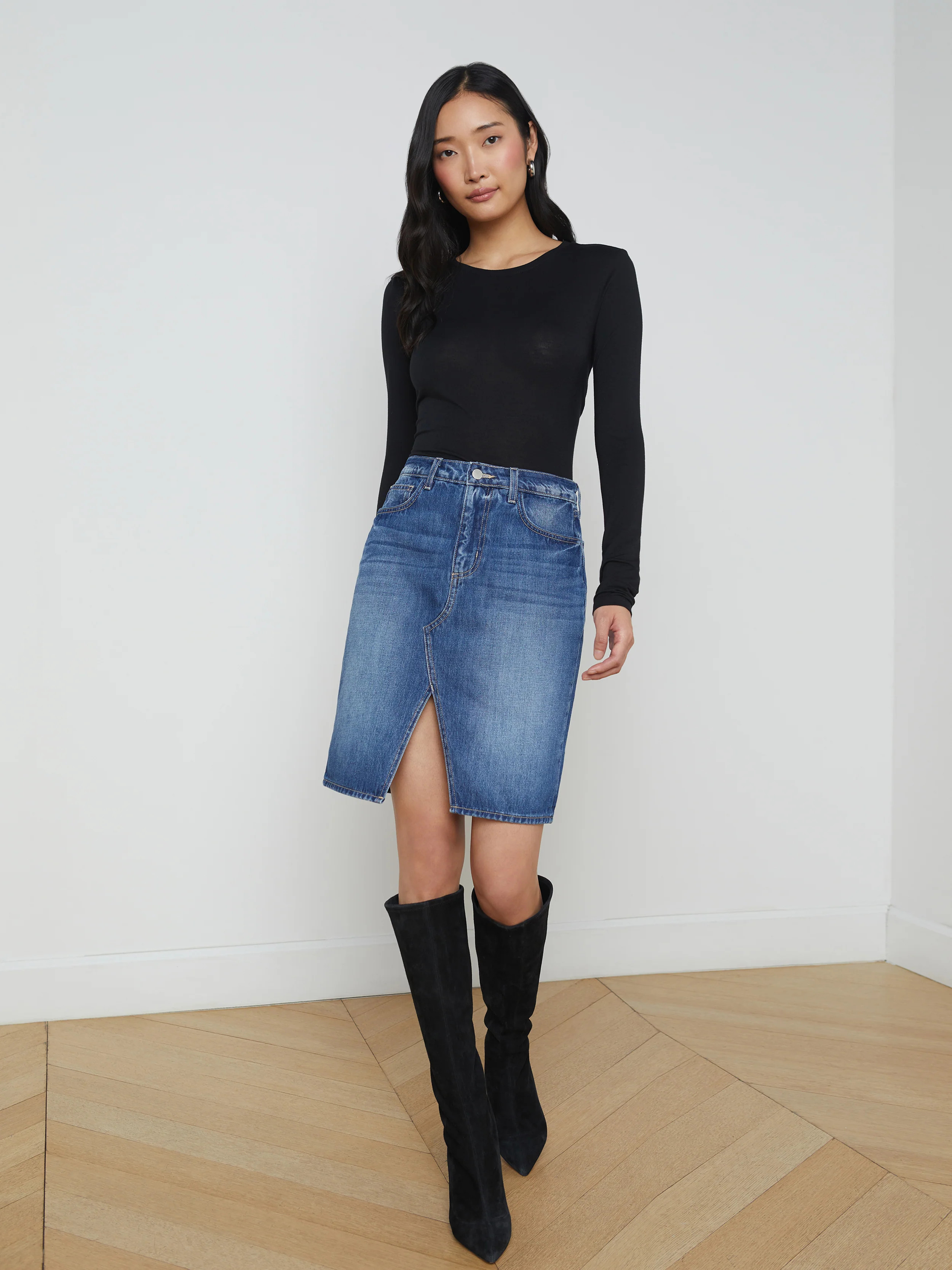 L'AGENCE - Tylee Denim Skirt in Brentwood | L'Agence