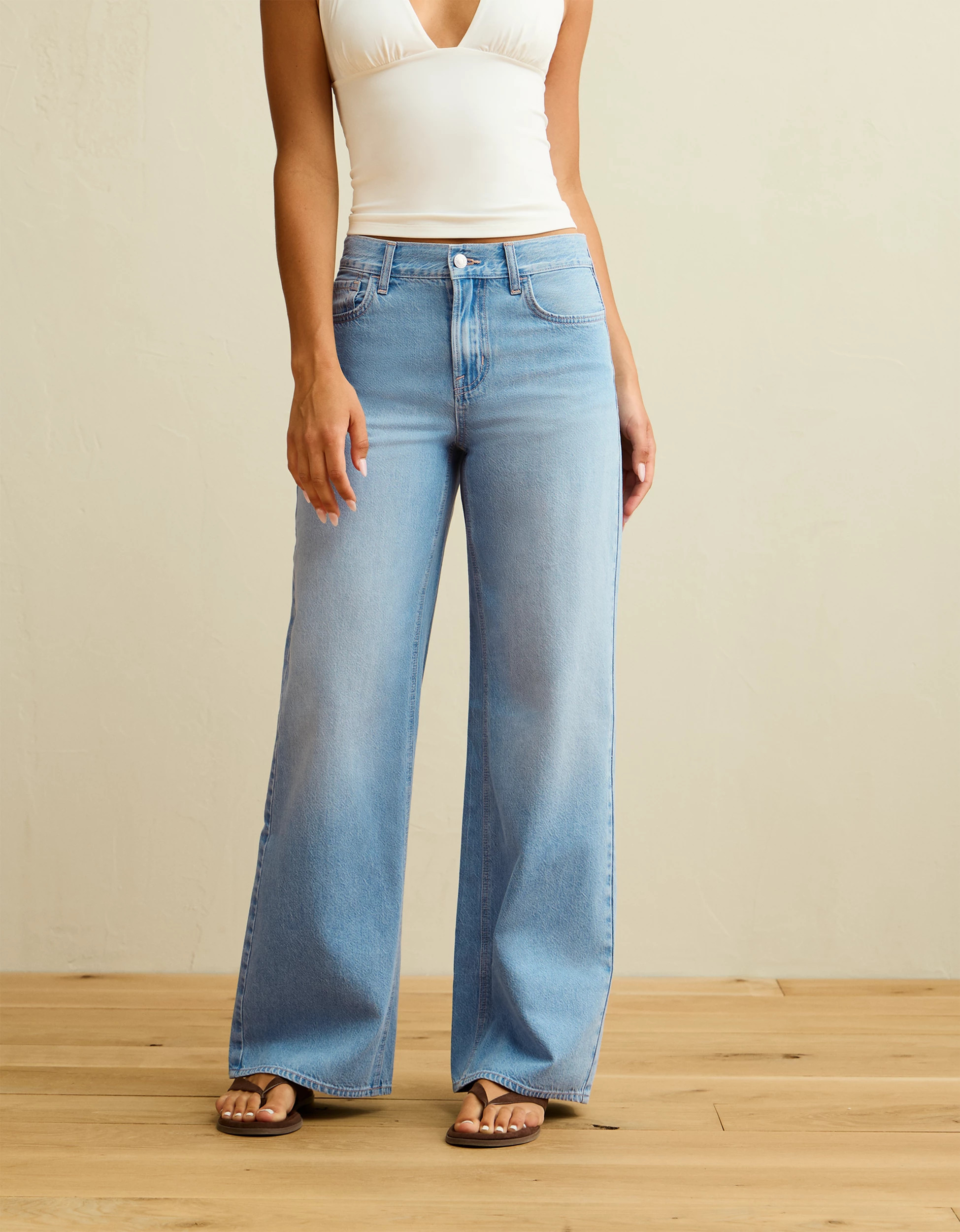 AE Super High-Waisted Baggy Wide-Leg Jean | American Eagle Outfitters (US & CA)