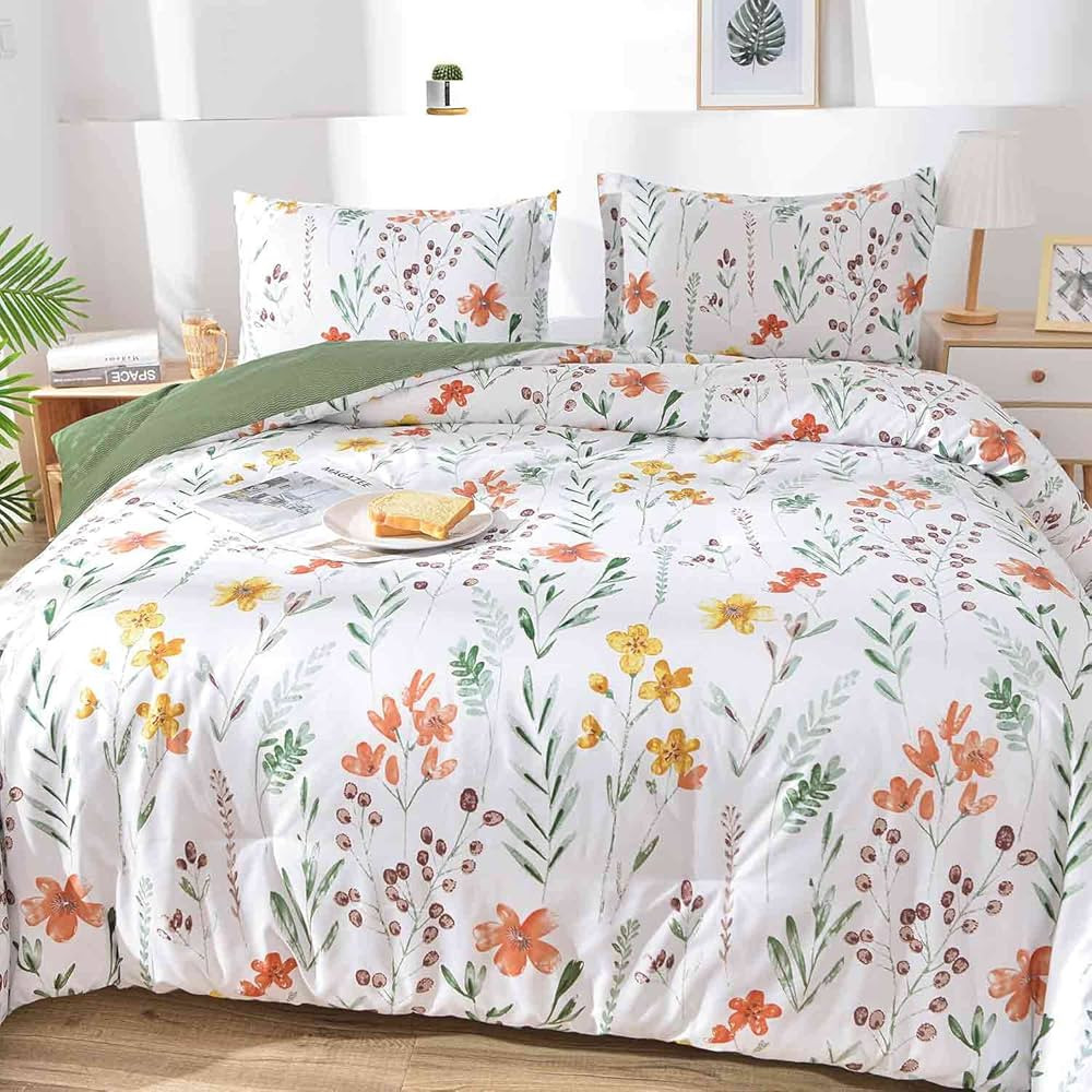 Full Size Comforter Set, White Yellow Floral, Green Leaf Pattern Print Reversible Down Alternativ... | Amazon (US)