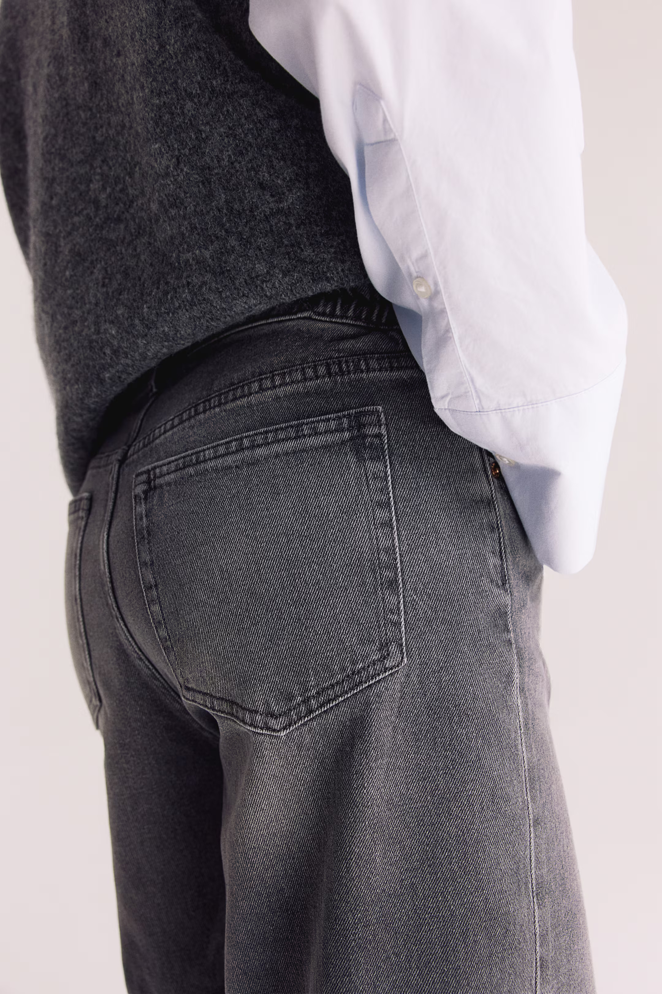MAMA Before & After Wide jeans - Low waist - Long - Denim grey - Ladies | H&M GB | H&M (UK, MY, IN, SG, PH, TW, HK)