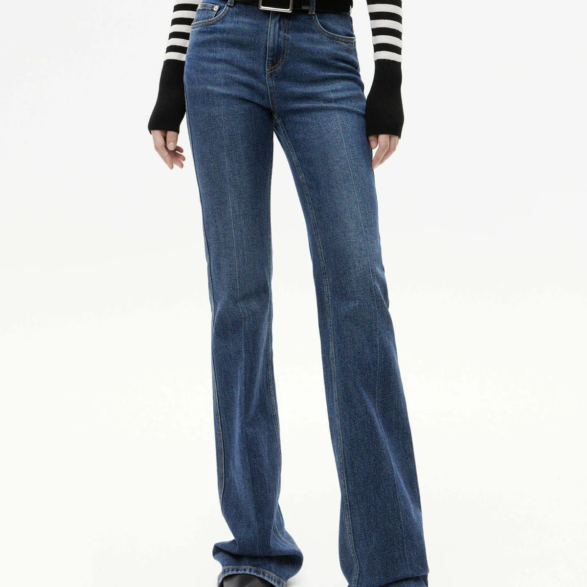 MO&Co. Women's High Waisted Dark Blue Flared Jeans 70s | MO&Co.
