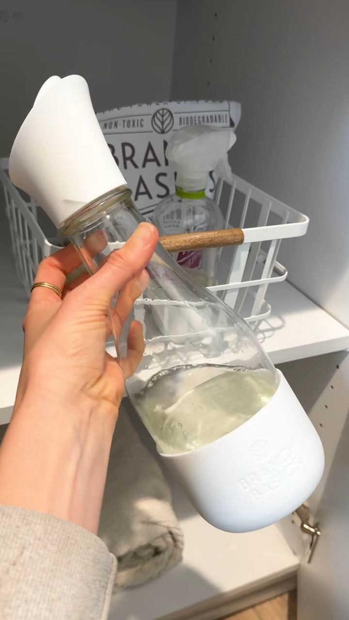 Laundry pod alternative without microplastics and pore clogging ingredients! 🫶🏼 your hormones will thank you for this swap. 

#LTKVideo #LTKU #LTKfindsunder50