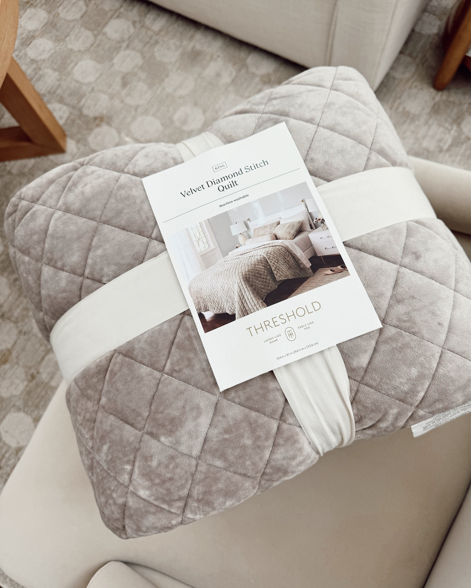 TARGET SALE FIND! 🤍

this stunning quilt is HALF off right now! A King size is marked down now to under $35 🤯 it comes in many colors, I have “light brown” 🫶🏼

home decor inspo | organic modern | styling | interiors | functional | home tips | guest bedroom | bedroom | bathroom | transitional | rustic #homedecorating #targethomedecor #newattarget #shopwithme #letsgoshopping #shoppingtrip #targetfinds #modernfarmhousedecor #forthehome #affordablehomedecor #decoratingonabudget #budgetfriendlydecor #bedroomstyling 

#LTKHome #LTKSaleAlert