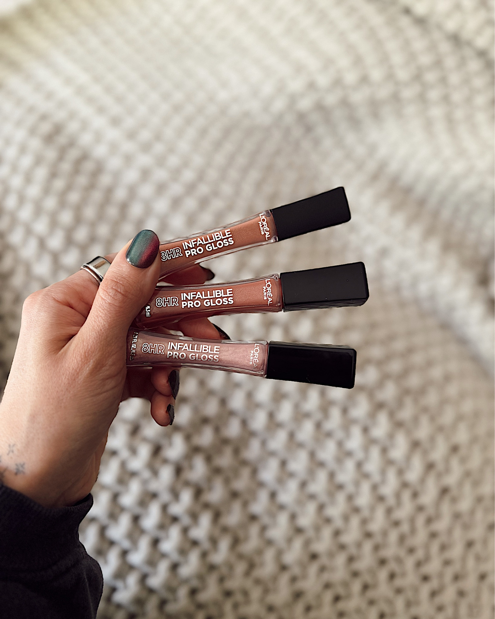 L’Oréal has been my go to for lips lately! First it was their Colour Rich lipsticks and now these long wearing glosses! 
The Shades I Got:
Top: Coral Sands- cool toned beige nude with a hint of golf shimmer 
Middle Shade: Nude Petal- neutral pink nude with a hint of light gold shimmer
Bottom Shade: Petal- a cool toned light pink with a hint of shimmer 

What I’m wearing in the second photo: Petal 

#LTKBeauty #LTKmomlife #LTKselfcare