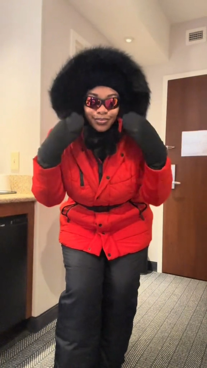 GRWM to go snowtubing ❄️ 

#LTKMidsize #LTKActive #LTKPlusSize
