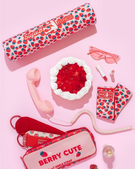The best fitness accessories ever. Who doesn’t want to look cute in the gym…?!🥰🍓🍒❤️

#LTKfitness #LTKSeasonal #LTKActive