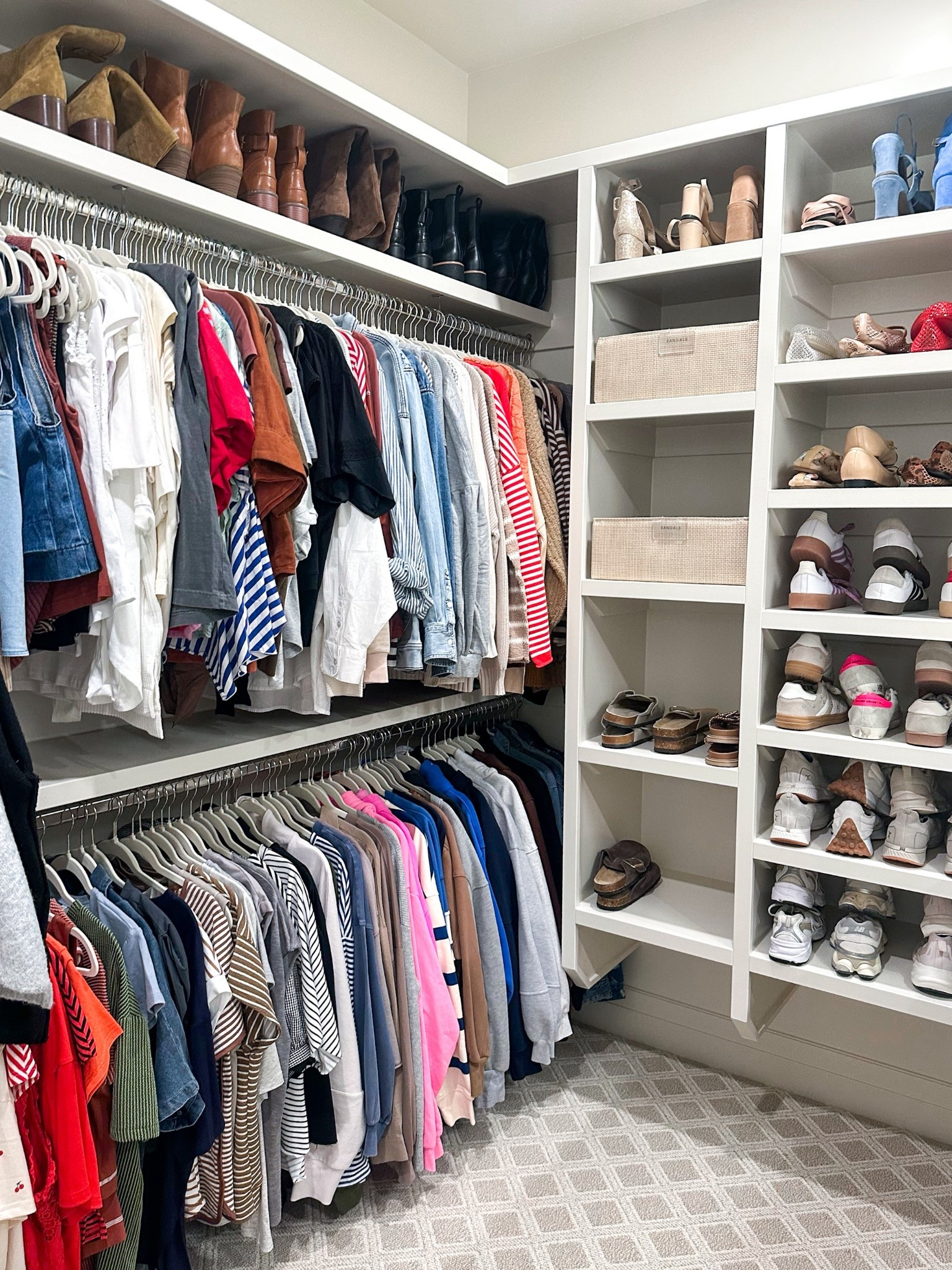 Here are our top organizing picks to get the look of this beautiful, neutral closet! ✨

#closetorganization #professionalorganizer

#LTKHome