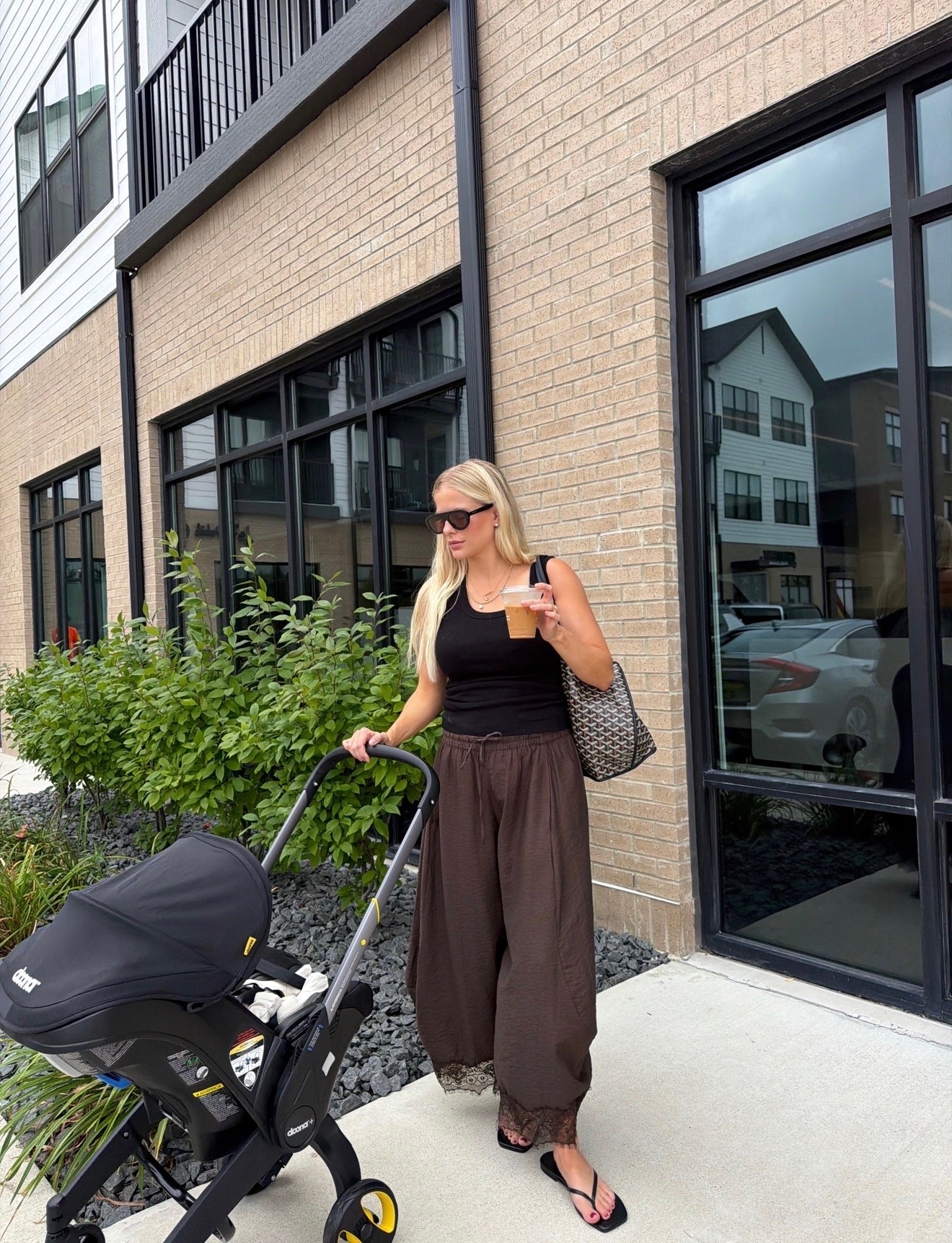 SIZE: med in tank, small in pants! #kathleenpost

Postpartum, new mom, casual outfit

#LTKmomlife #LTKootd