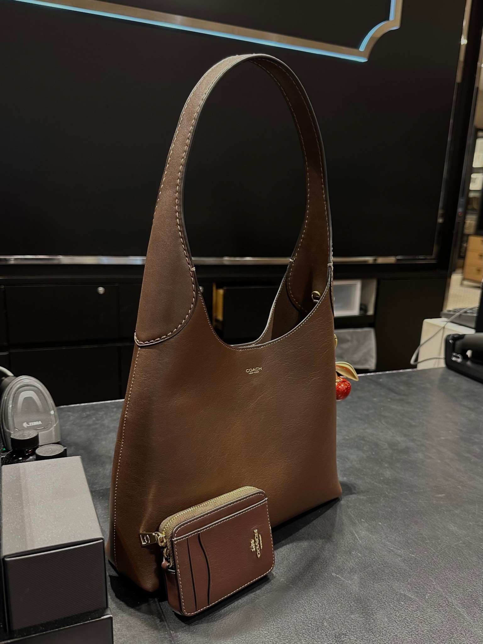 Perfect everyday brown bag 🤎

#LTKootd #LTKselfcare #LTKmomlife