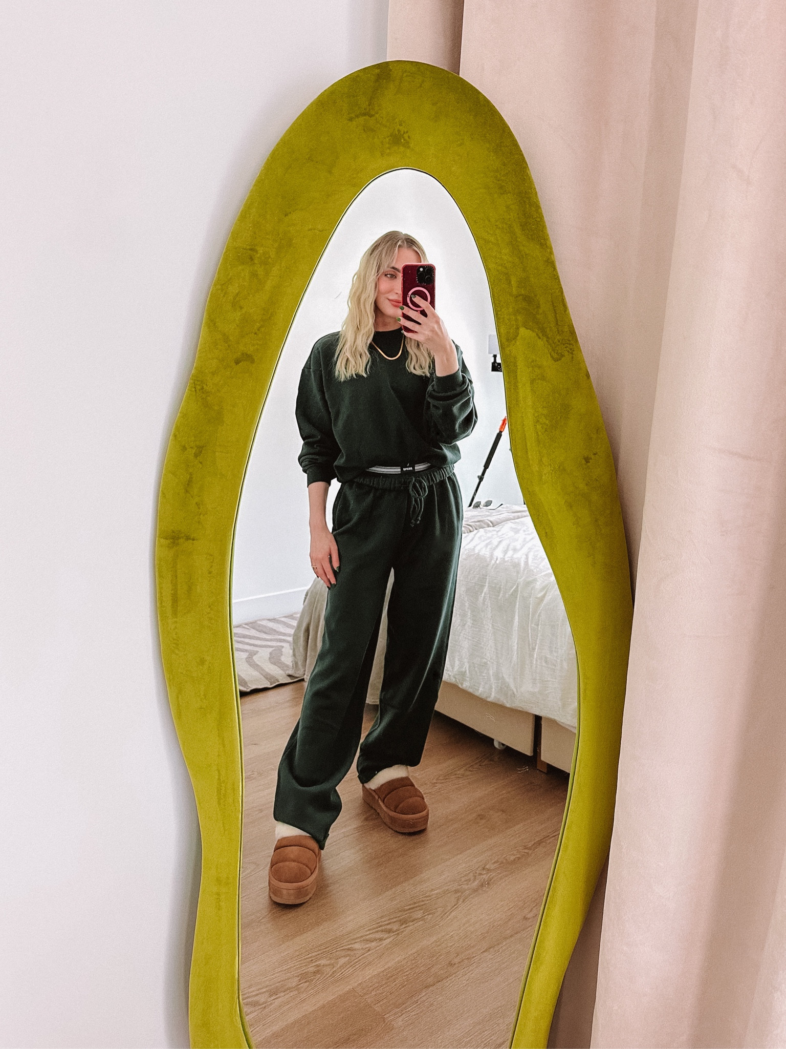 new set from skims ✅ on sale in grey and black 

#LTKHoliday #LTKCyberWeek #LTKsalealert