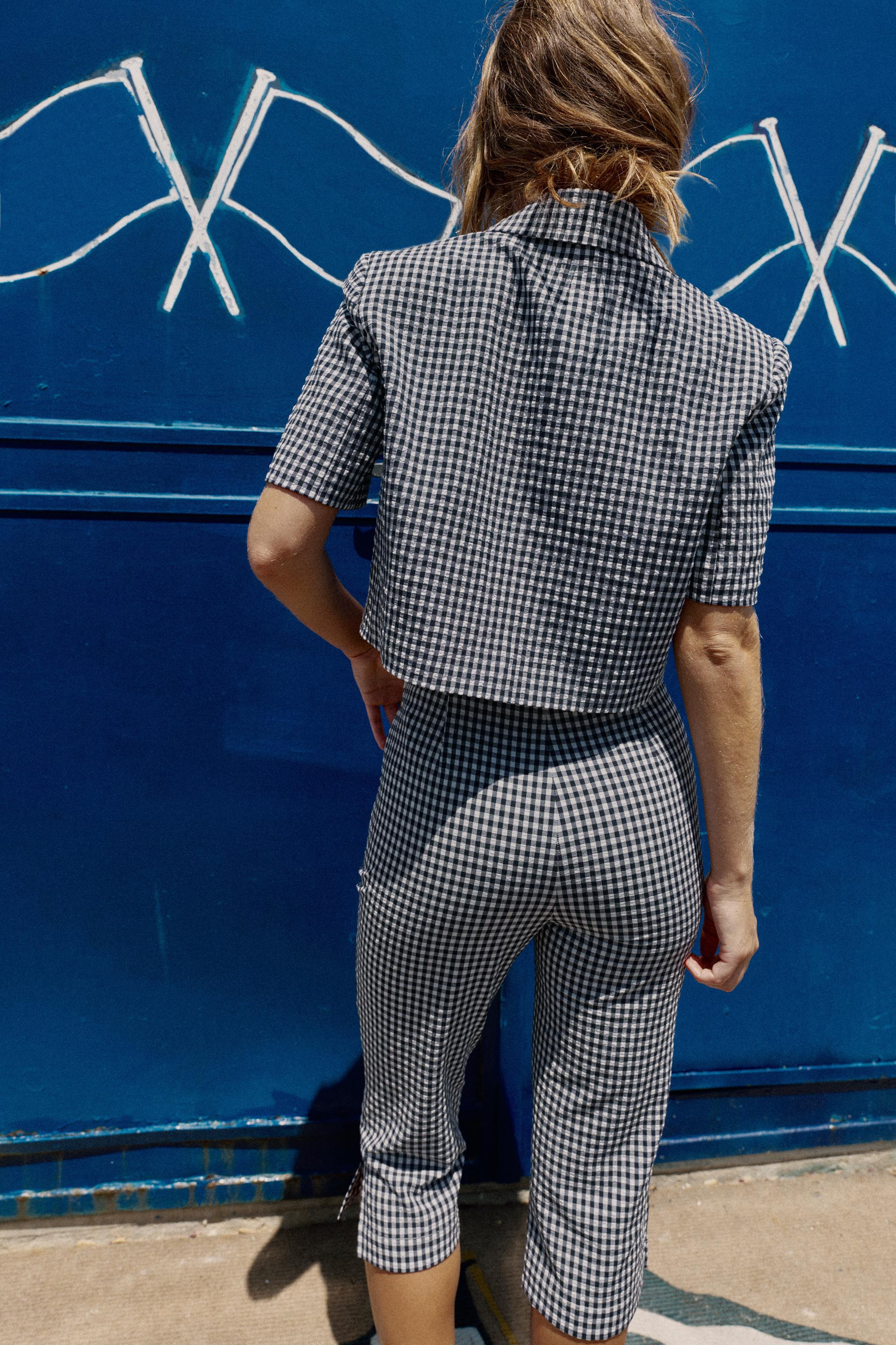 GINGHAM CHECK CAPRI TROUSERS | Zara UK