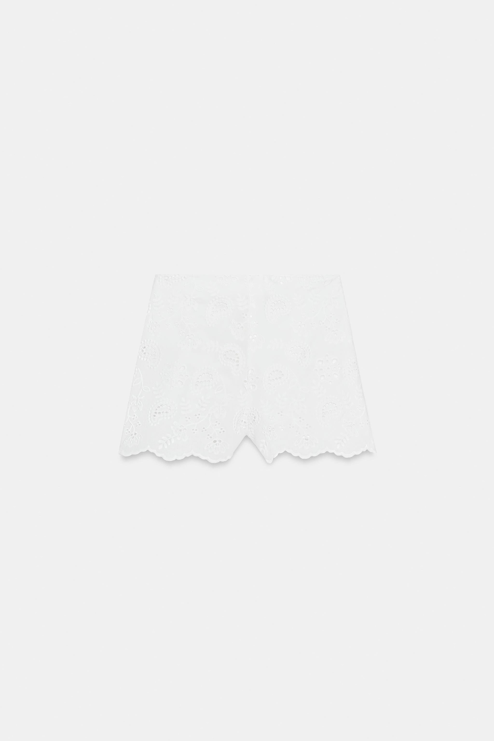 EMBROIDERED DIE-CUT BERMUDA SHORTS | Zara UK