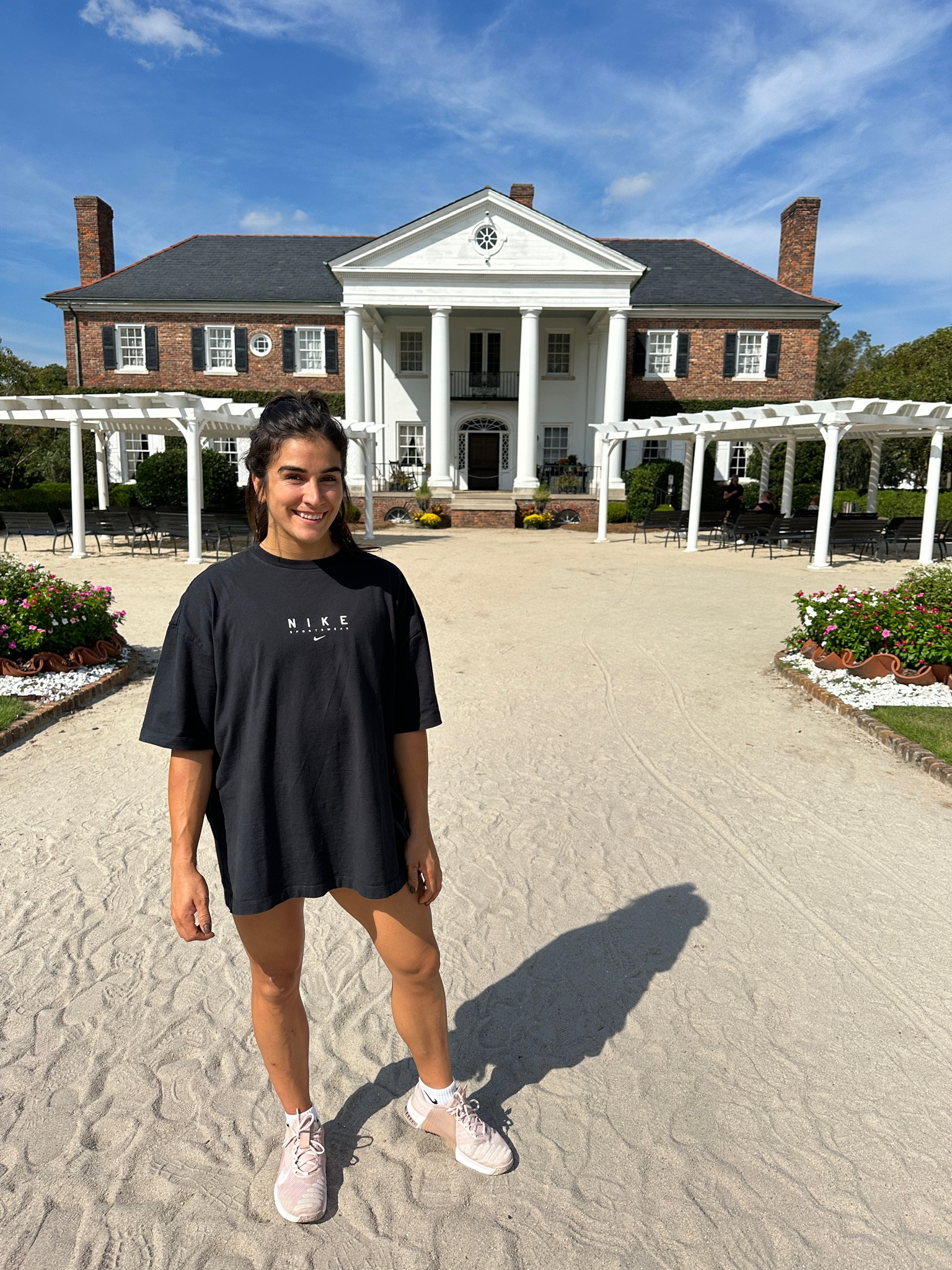 Oversized tees are my favorite right now 🙃