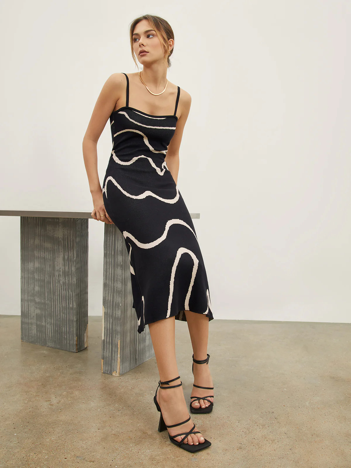 Wavy Print Strap Midi Dress | Commense