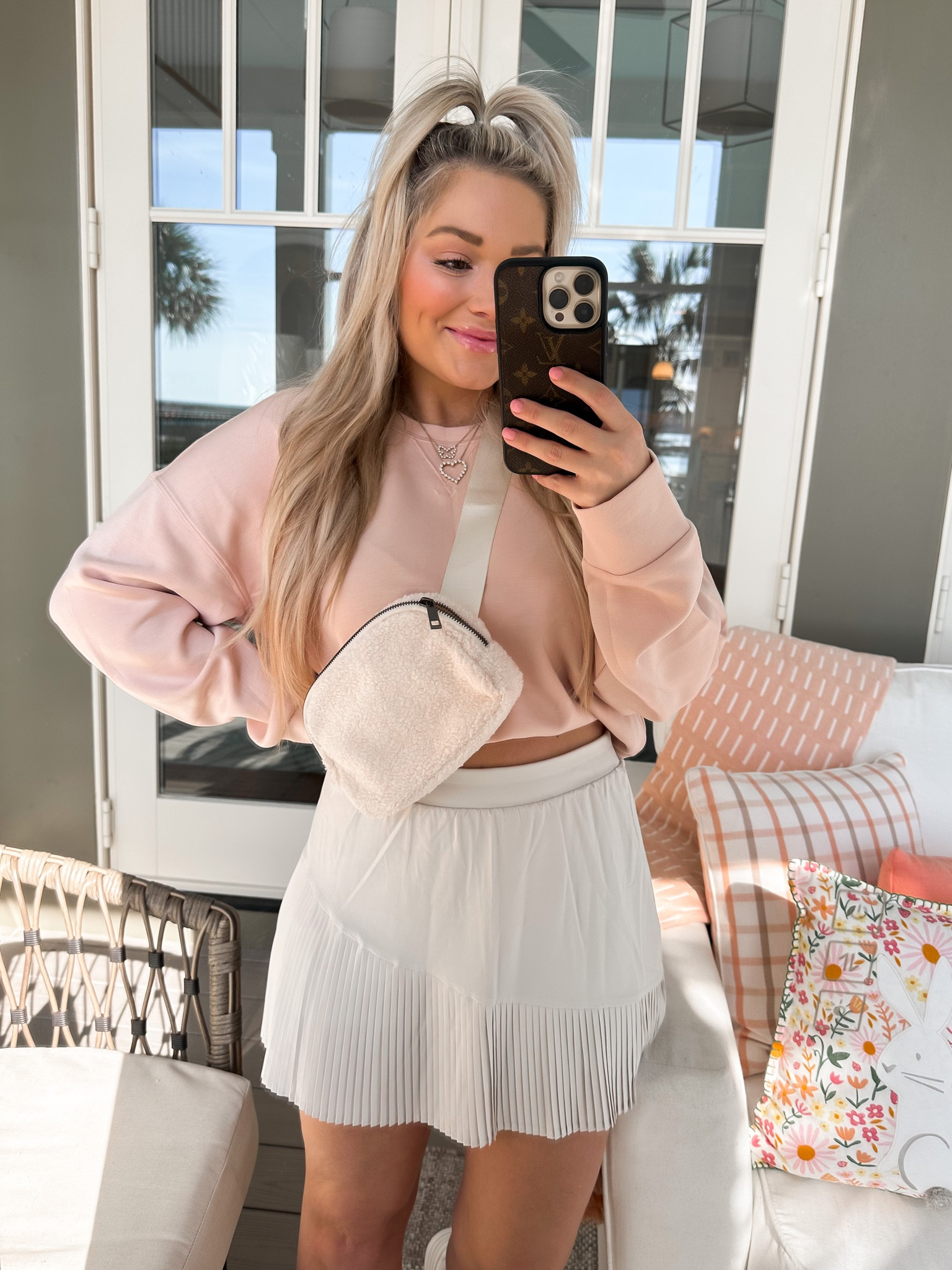 Spanx try on haul 
@spanx code is WHITNEYXSPANX for 10% off + free shipping 

New airessentials colors 
Wearing size small in crew and medium in skort! 


#LTKshoecrush #LTKtravel #LTKfit