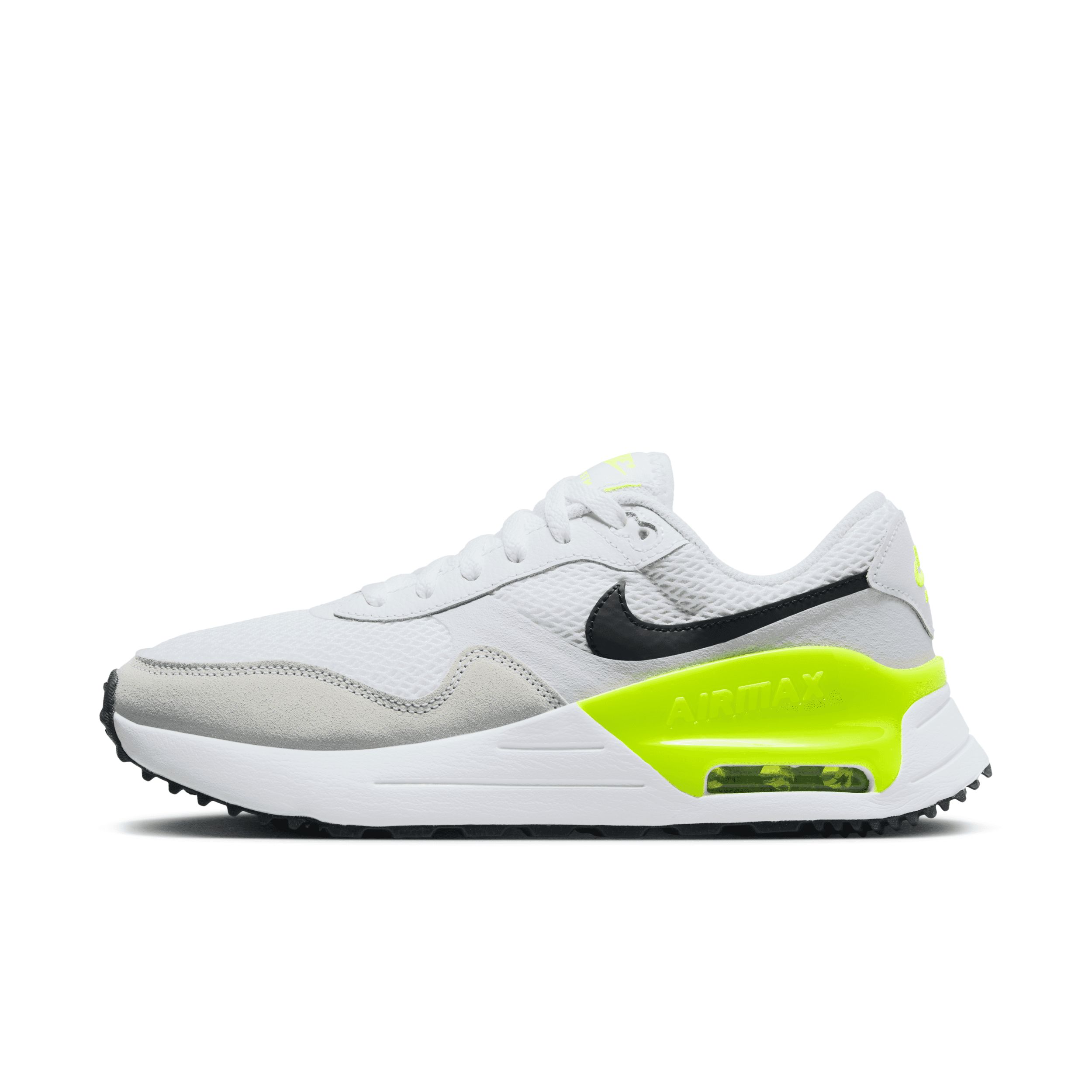 Nike Women's Air Max SYSTM Shoes in White, Size: 9 | DM9538-104 | Nike (US)