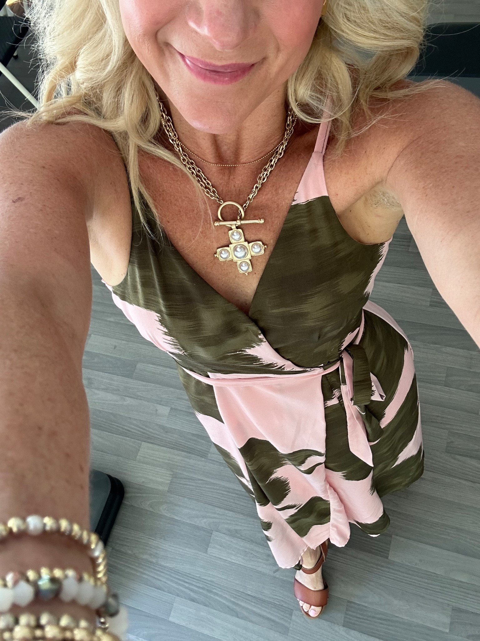 Chunky cross necklace and bracelets 🎊🎊🎊