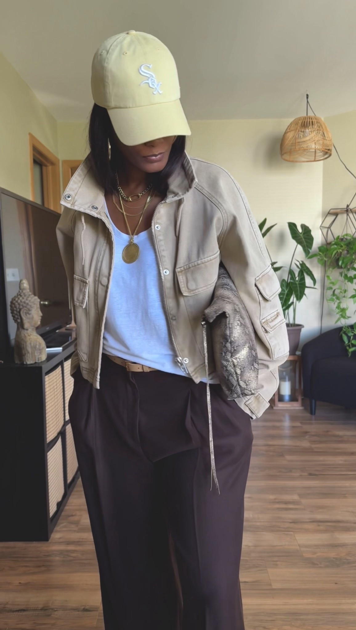 Full reel on Instagram ✨
I’m wearing a 8 in the trousers. The sizing is generous! My top is a medium I could have taken a small. My jacket is a medium as well… 

#LTKStyleTip #LTKFindsUnder50 #LTKSeasonal